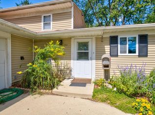 140 Armitage Ave, Glendale Heights, IL 60139