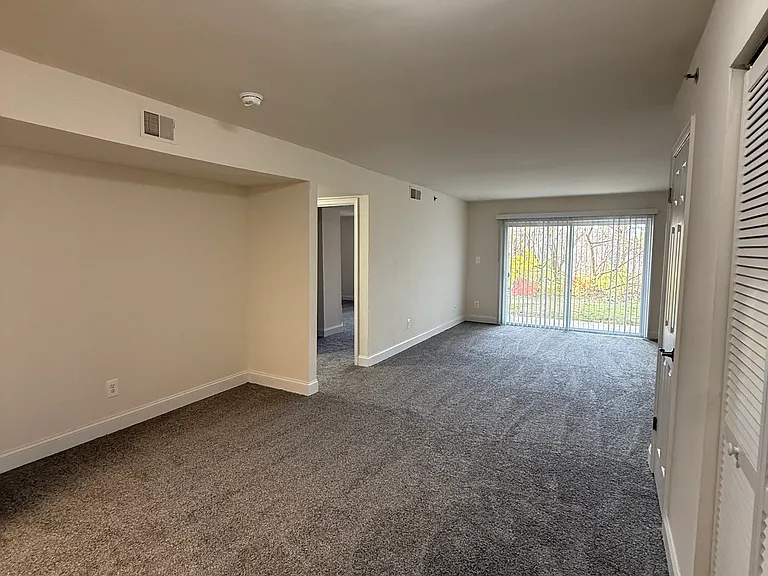 Arbor Pointe Apartments — Photo 52