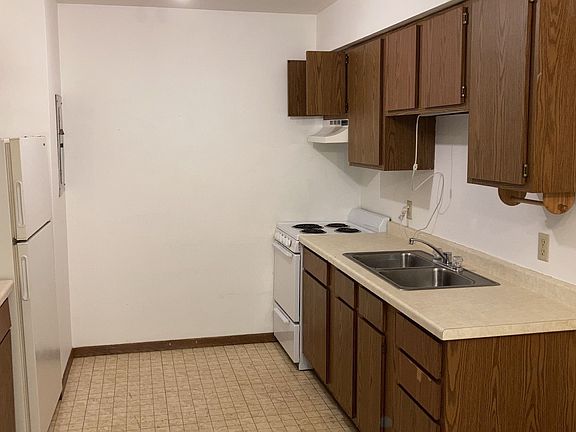 2nd image of 211610 Barkley Way #201