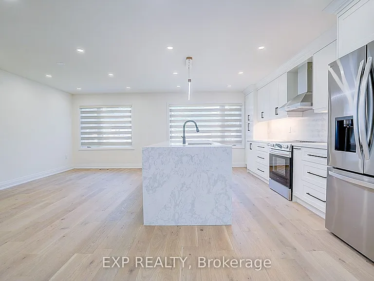 36 Vauxhall Dr #MAIN — Photo 5