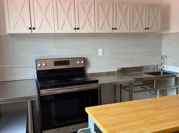 1432 NE 163rd St APT 2
