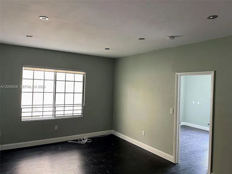 815 Euclid Ave #9 — Photo 8