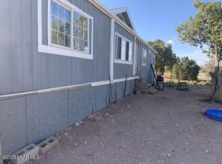 61333 N Rough Rock Rd, Seligman, AZ 86337