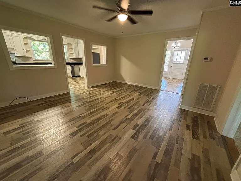161 Columbia Ave — Photo 13