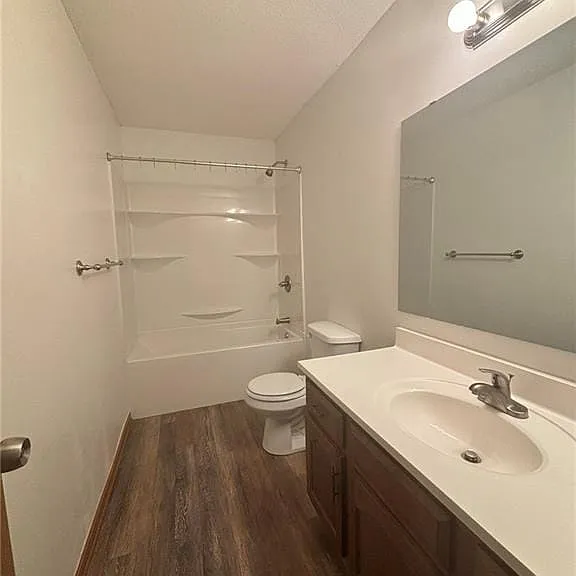 3928 Messanie St — Photo 10