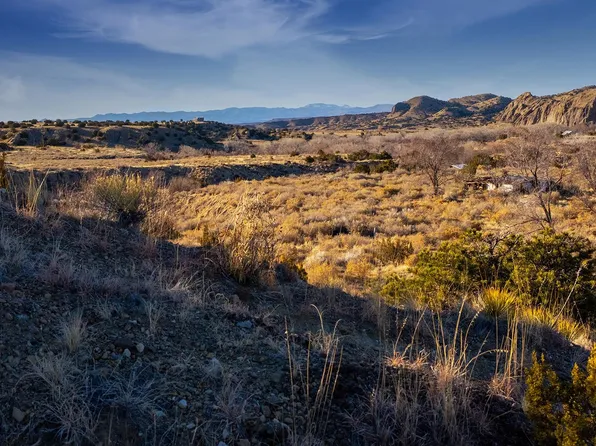 2 Gold Mine Rd, Cerrillos, NM 87010