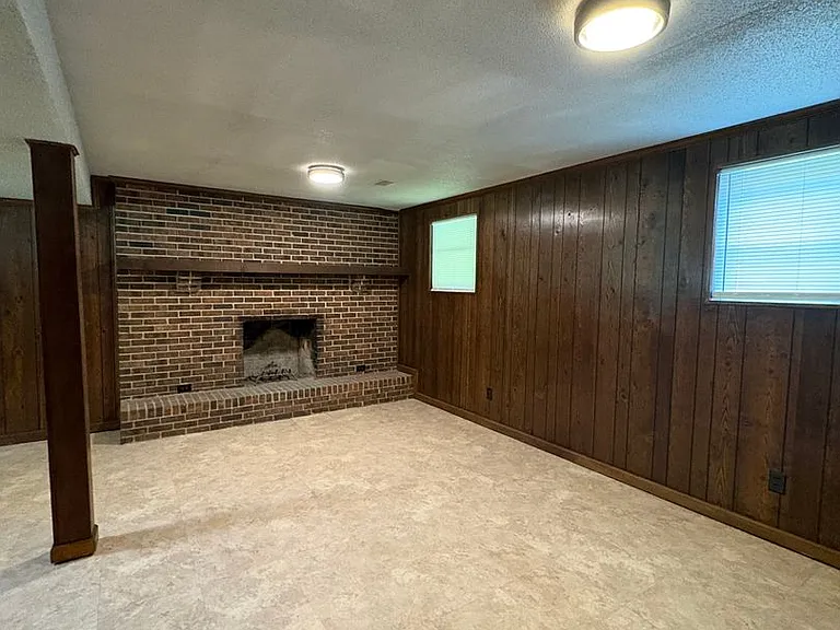 825 S Valleywood Cir — Photo 20