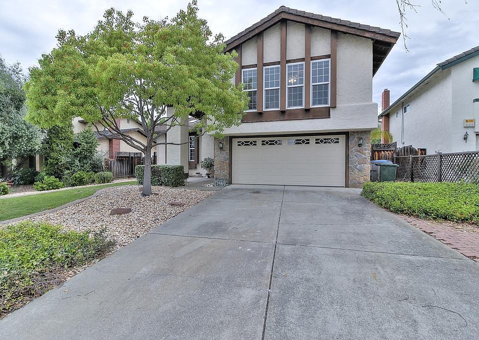 1st image of 3076 Oldwood Ct