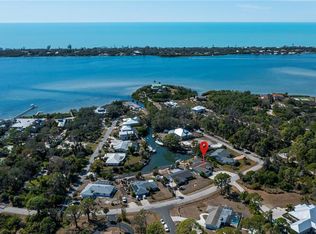 1221 Bayshore Dr, Englewood, FL 34223