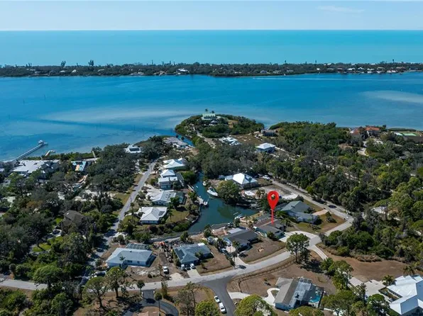 1221 Bayshore Dr, Englewood, FL 34223