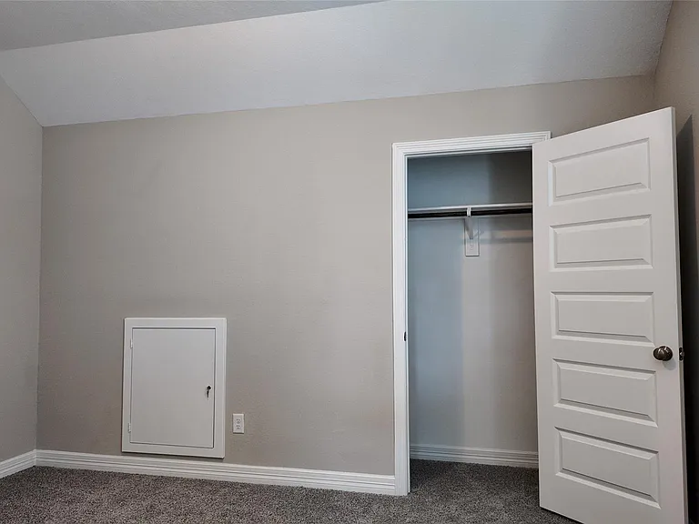 360 Mallorn Ln — Photo 28
