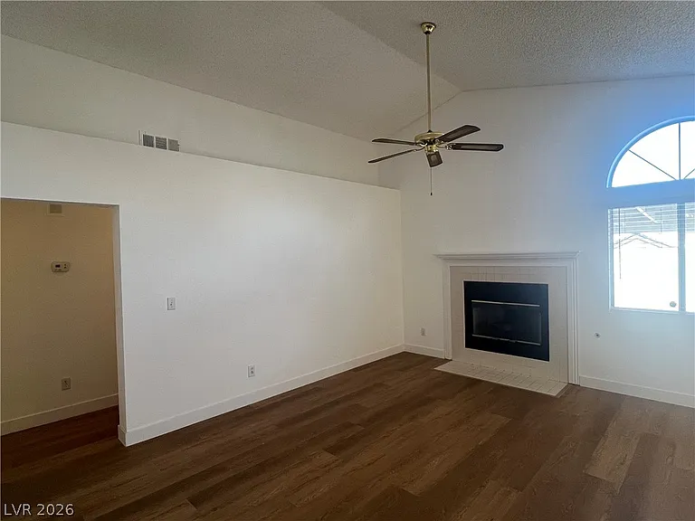 1309 Goldenglow Rd — Photo 3
