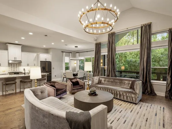 3018 Sunridge Dr Unit 8, Austin, TX 78741