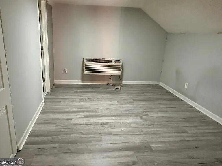 237 Turner St #E — Photo 5