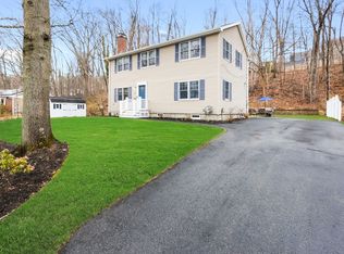 23 Flint Cir, Andover, MA 01810