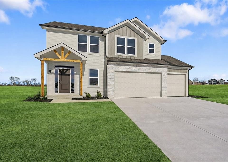 1st image of 1502 SW Meadowlark Ct