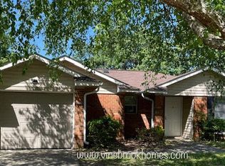 100 Jardin Ct, Raeford, NC 28376