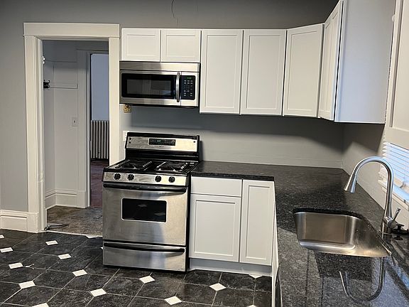 2nd image of 1316 Marshall Ave