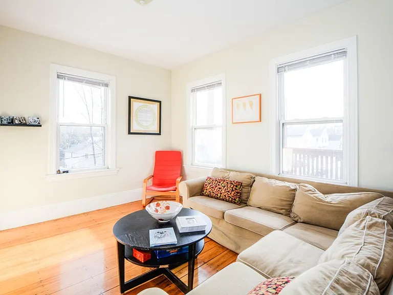 135 Paul Gore St #1 — Photo 5