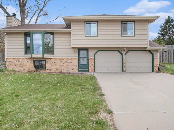 5805 N 127th Avenue Cir, Omaha, NE 68164