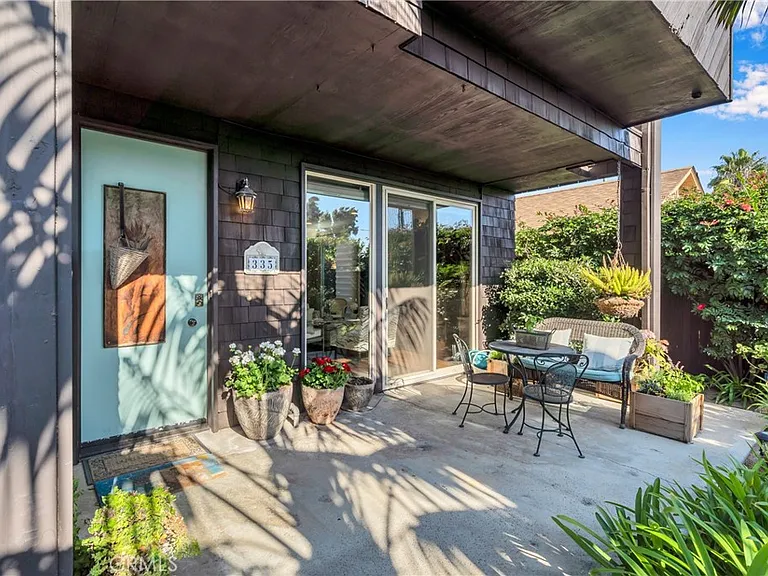 335 Cypress Dr — Photo 12