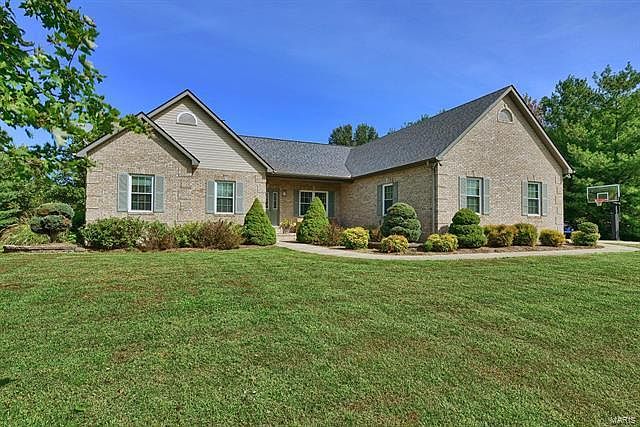 1st image of 14 Fields Creek Ct