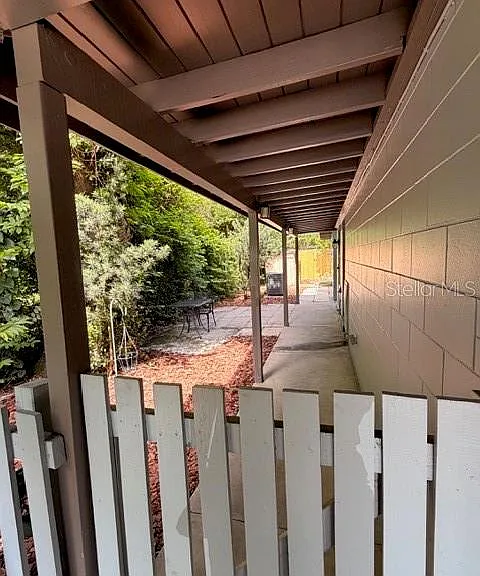 250 Cedarwood Dr — Photo 3