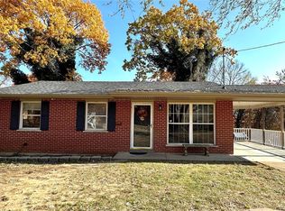 2920 Raw Wind Dr, High Ridge, MO 63049