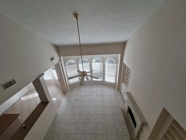 503 Nadia Way — Photo 11