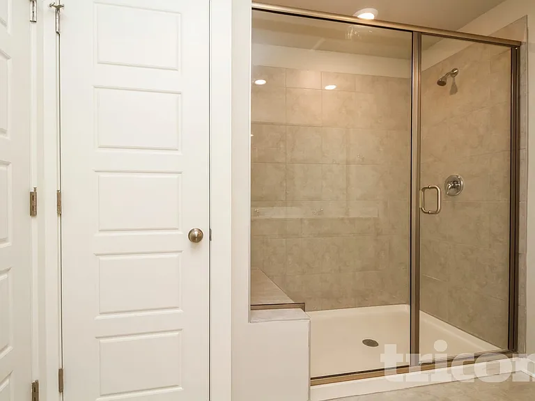 1720 Lannister Ave — Photo 10