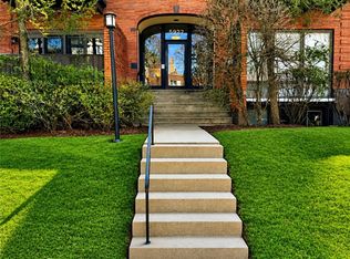 5922 Howe St APT 304, Pittsburgh, PA 15232