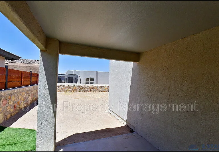 963 Aircoupe Way — Photo 40