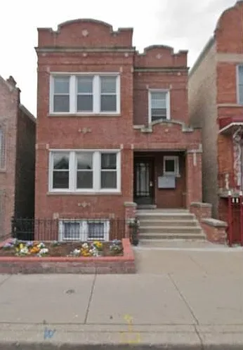 3 bed, 1200 sqft, $2,000 — Photo 2