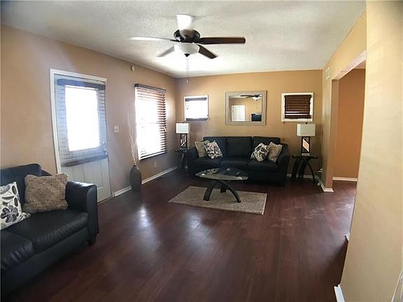 4th image of 4420 Montgall Ave