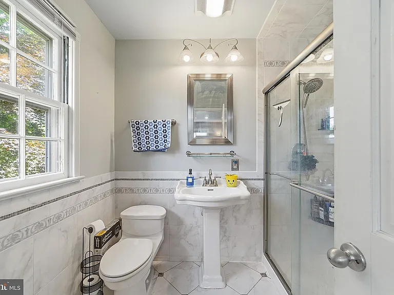 292 Glenn Ave — Photo 16