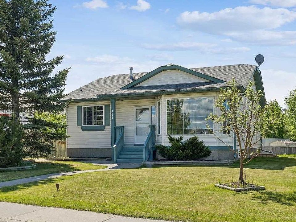 1st image of 121 N Quigley Dr