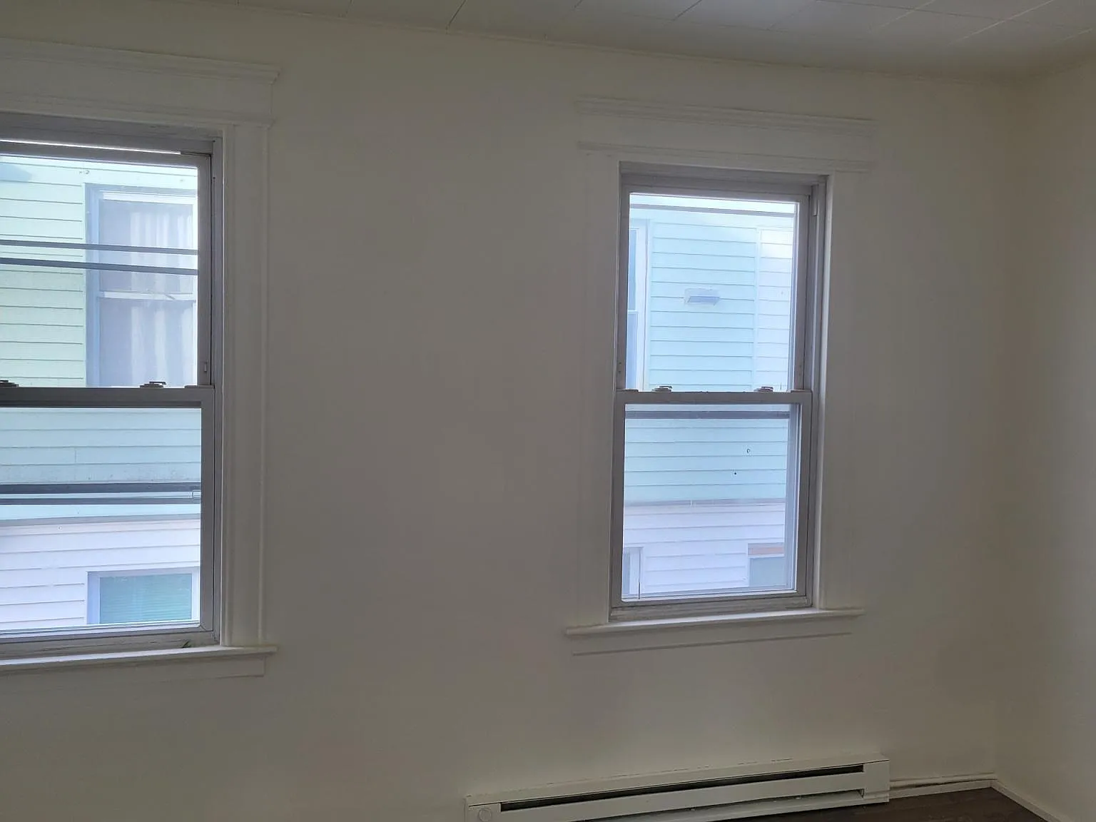 3 bed, 1100 sqft, $1,600 — Photo 4