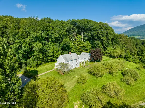 1479 Green River Rd, Williamstown, MA 01267
