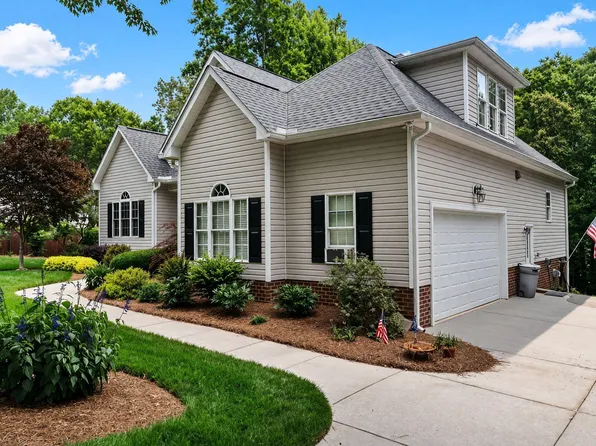 25 Winchester Ct, Youngsville, NC 27596