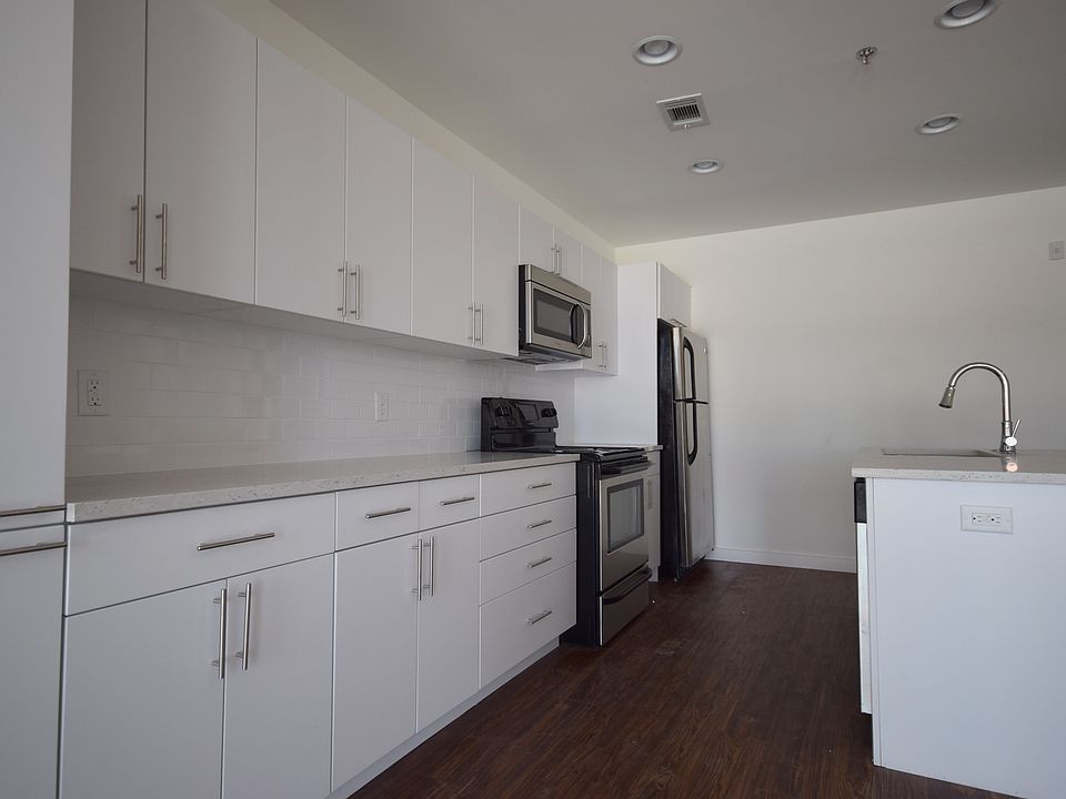 1st image of 414 E Capitol Ave APT 118