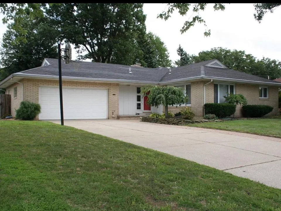 611 Brynhaven Dr