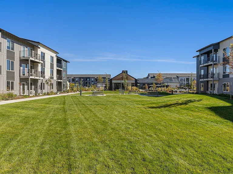 Motto Apartments — Photo 45