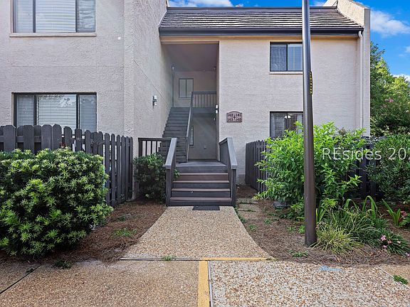 2nd image of 85 Folly Field Rd APT 140