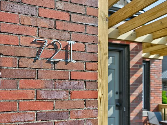 4th image of 721 Headley Ave