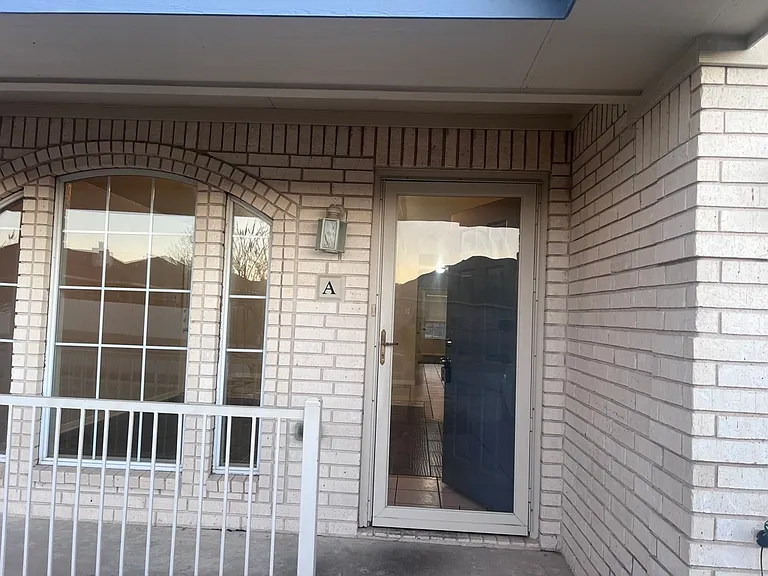 4504 Pennington Ave #A — Photo 1