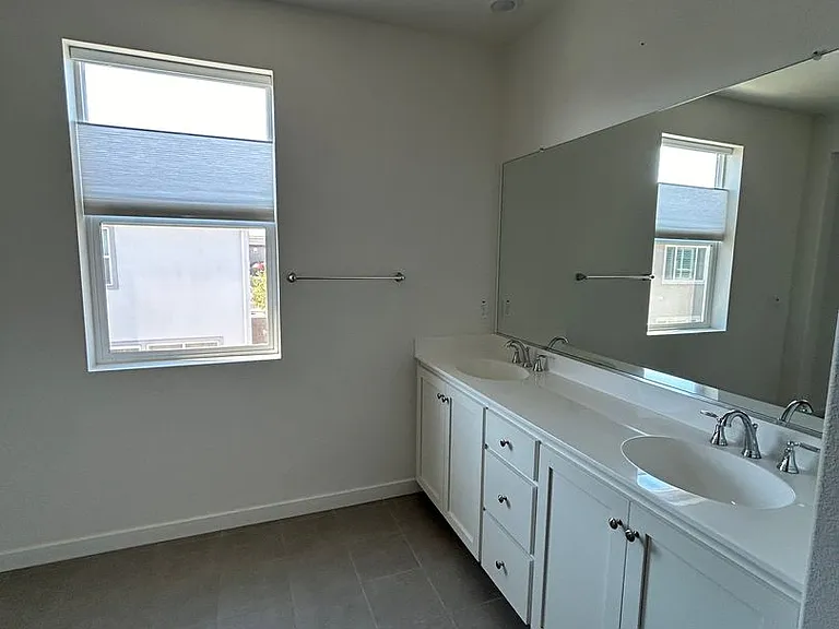 1332 Renewal Ln — Photo 11