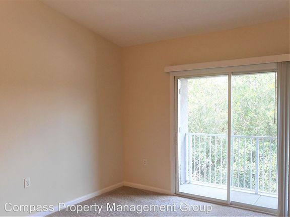 4th image of 5151 Playpen Dr Unit 13