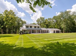 N6021 Grey Fox Trl, Sullivan, WI 53178