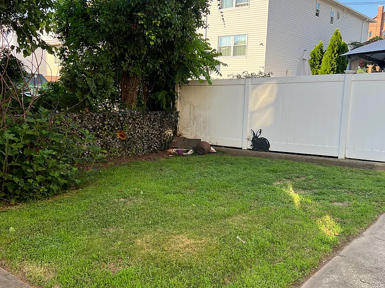 Tioga St — Photo 2