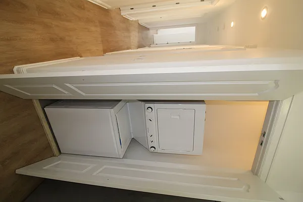 Rented by Bruma Realty LLC | media 20